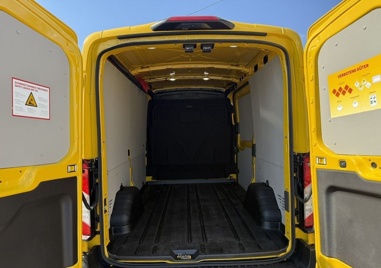 Ford Transit Ford Transit Klima Panel Kamera 167tkm Model 2022 - Furgon: slika 5 Ford Transit Ford Transit Klima Panel Kamera 167tkm Model 2022 - Furgon: slika 5