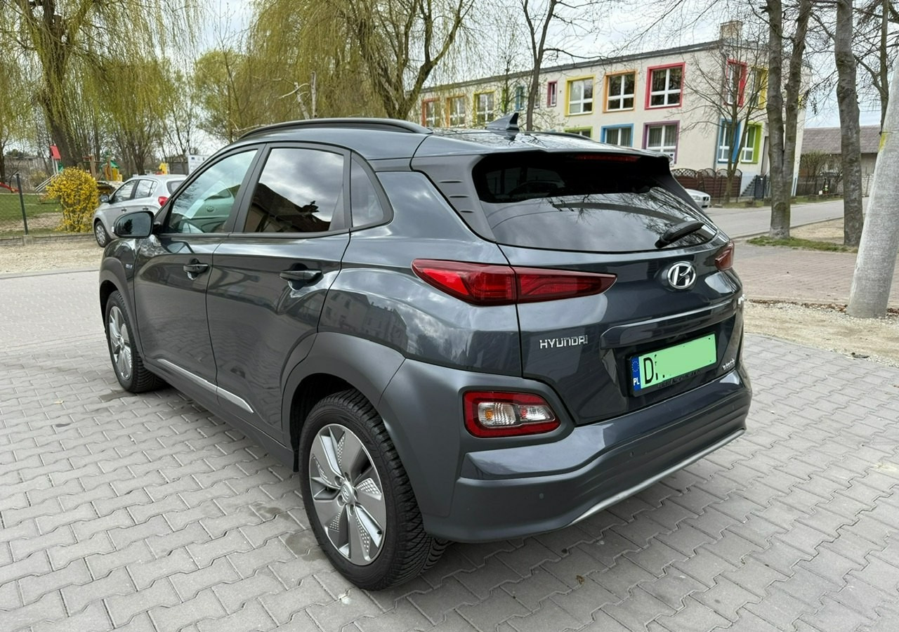 Hyundai Kona 100% elektryk Bogate wyposażenie DARMOWE Parkingi - 300KM zasięgu - Hečbek: slika 2 Hyundai Kona 100% elektryk Bogate wyposażenie DARMOWE Parkingi - 300KM zasięgu - Hečbek: slika 2