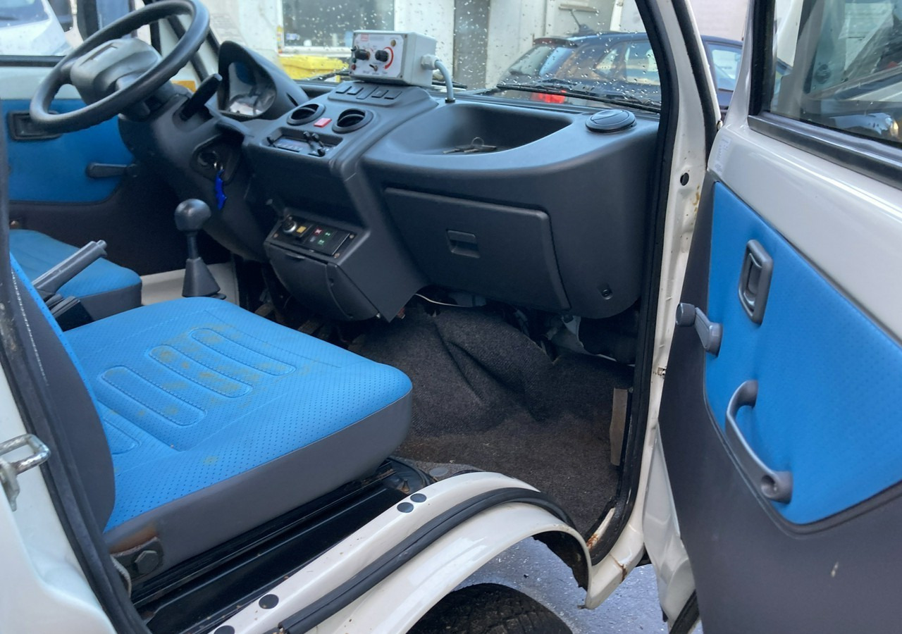 Inna Inny PFAU Piaggio Porter 4X4 Skrzynia odśnieżarka Pług 5655km 2012 Inna Inny PFAU Piaggio Porter 4X4 Skrzynia odśnieżarka Pług 5655km 2012: slika 10