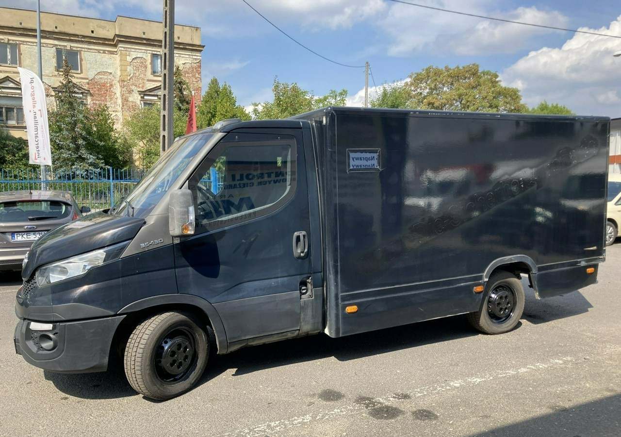 Iveco Daily Iveco 35-130 Bankowóz Kuloodporny Opanceżony pancerny 2015 - Kolekcionarsko vozilo: slika 4 Iveco Daily Iveco 35-130 Bankowóz Kuloodporny Opanceżony pancerny 2015 - Kolekcionarsko vozilo: slika 4