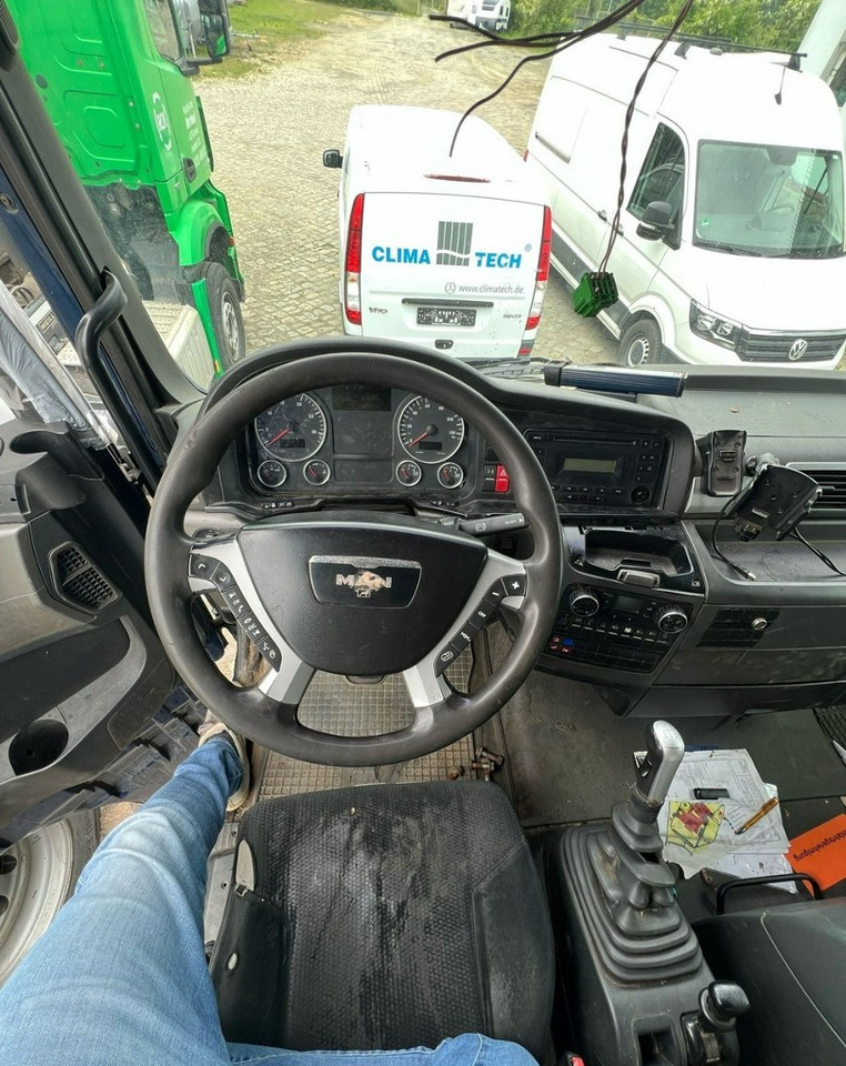 MAN Inny MAN Man TGX 18.400 Bramowiec hakowiec Meiler Model 2012 - Kamion za utovaranje kontejnera: slika 5 MAN Inny MAN Man TGX 18.400 Bramowiec hakowiec Meiler Model 2012 - Kamion za utovaranje kontejnera: slika 5