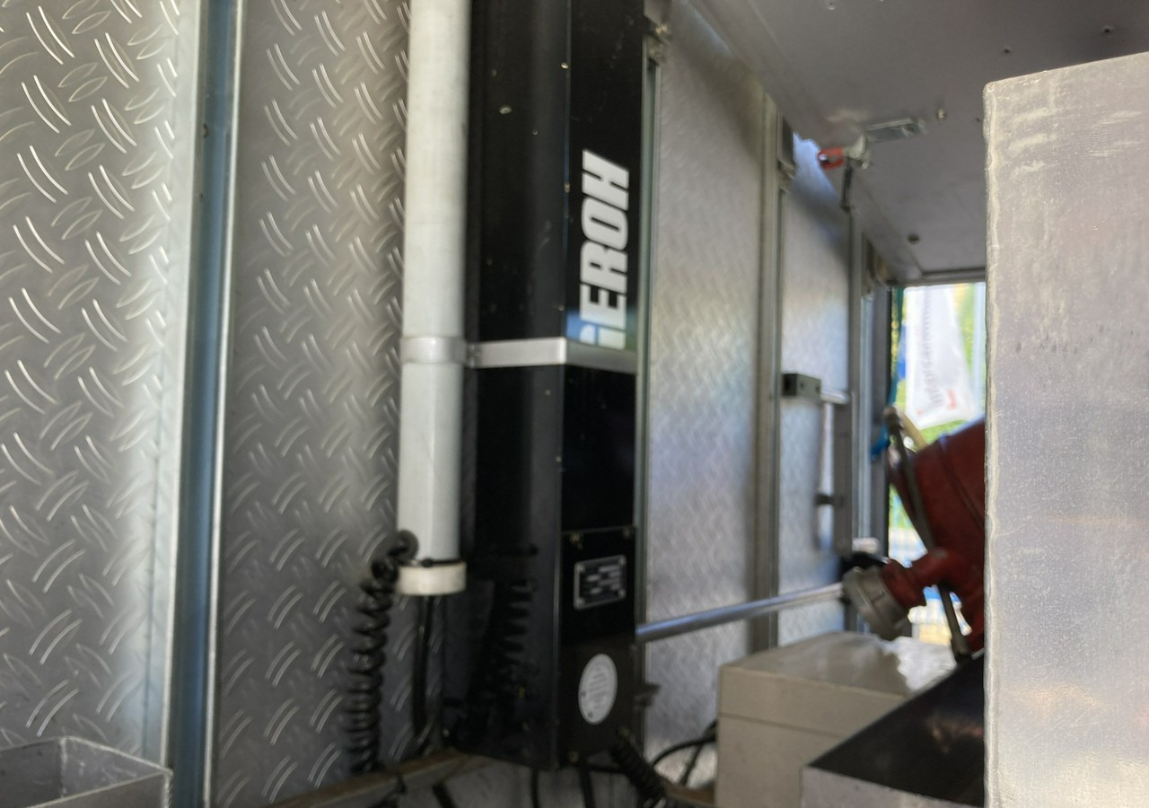 Vatrogasni kamion Mercedes-Benz Inny Mercedes-Benz Mercedes 1224 Straż Pożarna Gaśnicza 4X4 Metz 97: slika 19 Vatrogasni kamion Mercedes-Benz Inny Mercedes-Benz Mercedes 1224 Straż Pożarna Gaśnicza 4X4 Metz 97: slika 19