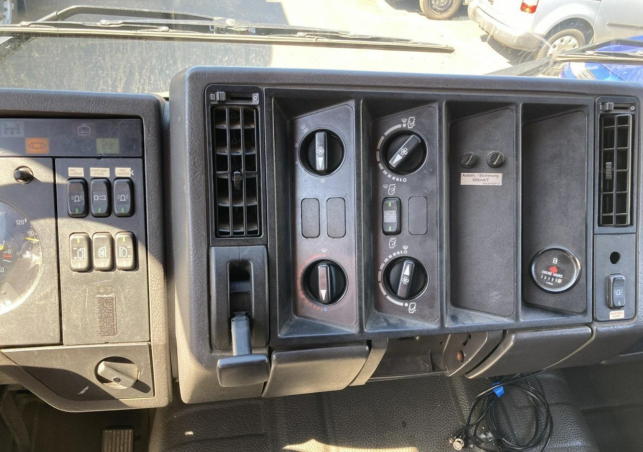 Vatrogasni kamion Mercedes-Benz Inny Mercedes-Benz Mercedes 1224 Straż Pożarna Gaśnicza 4X4 Metz 97: slika 16 Vatrogasni kamion Mercedes-Benz Inny Mercedes-Benz Mercedes 1224 Straż Pożarna Gaśnicza 4X4 Metz 97: slika 16