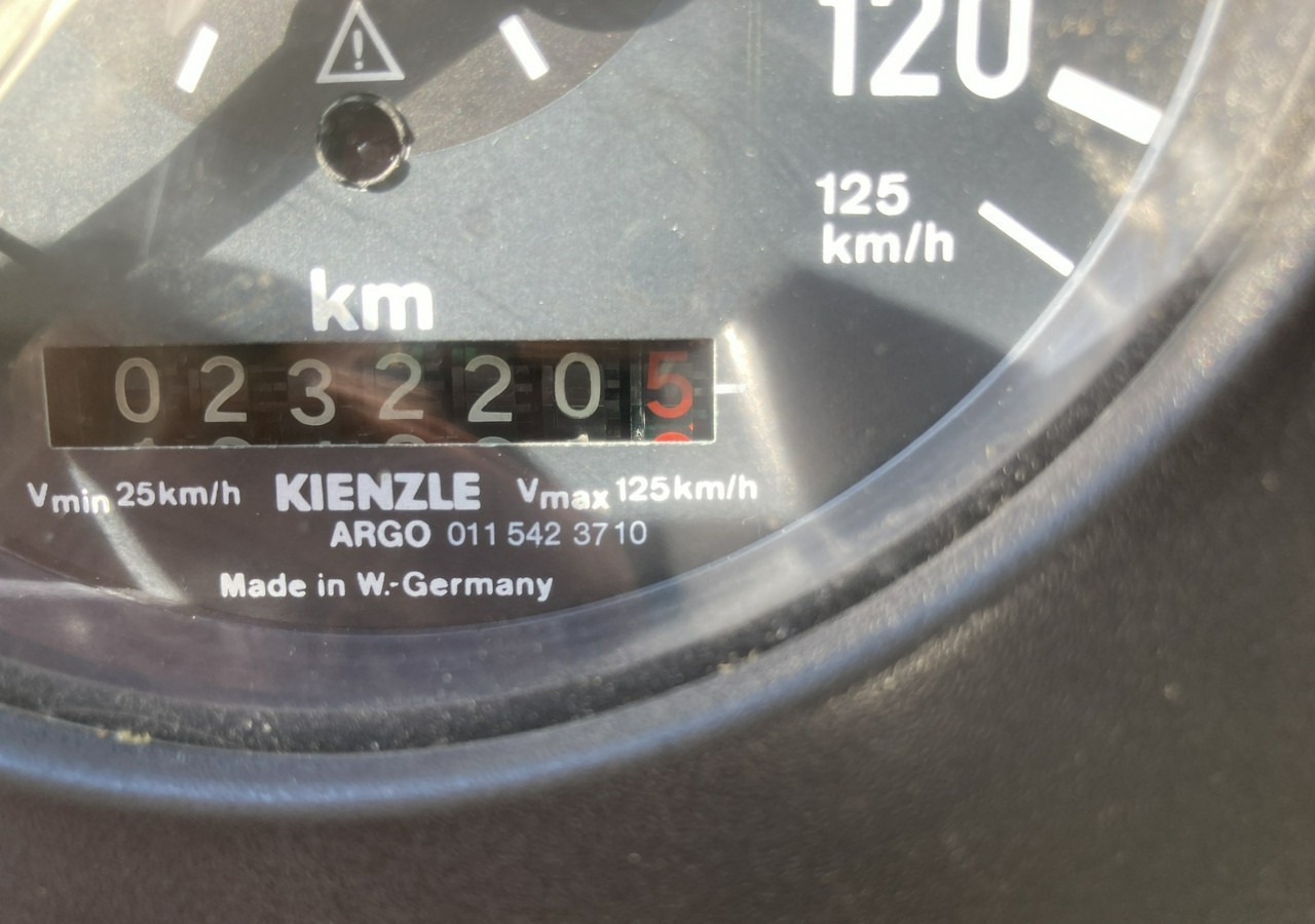Vatrogasni kamion Mercedes-Benz Inny Mercedes-Benz Mercedes 1224 Straż Pożarna Gaśnicza 4X4 Metz 97: slika 20 Vatrogasni kamion Mercedes-Benz Inny Mercedes-Benz Mercedes 1224 Straż Pożarna Gaśnicza 4X4 Metz 97: slika 20