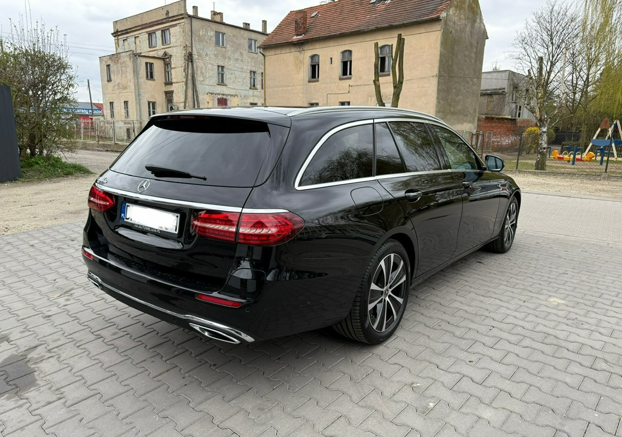Mercedes-Benz Klasa E E300de EQ-Power Hybrid 50km na prądzie 2.0d 306KM Avantgarde Panoram - Automobil: slika 4 Mercedes-Benz Klasa E E300de EQ-Power Hybrid 50km na prądzie 2.0d 306KM Avantgarde Panoram - Automobil: slika 4