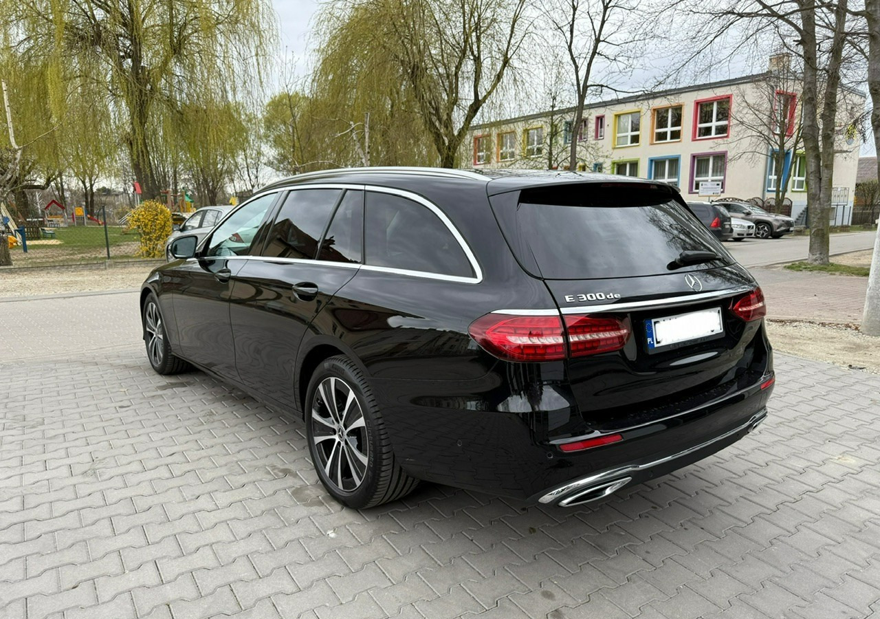 Mercedes-Benz Klasa E E300de EQ-Power Hybrid 50km na prądzie 2.0d 306KM Avantgarde Panoram - Automobil: slika 3 Mercedes-Benz Klasa E E300de EQ-Power Hybrid 50km na prądzie 2.0d 306KM Avantgarde Panoram - Automobil: slika 3