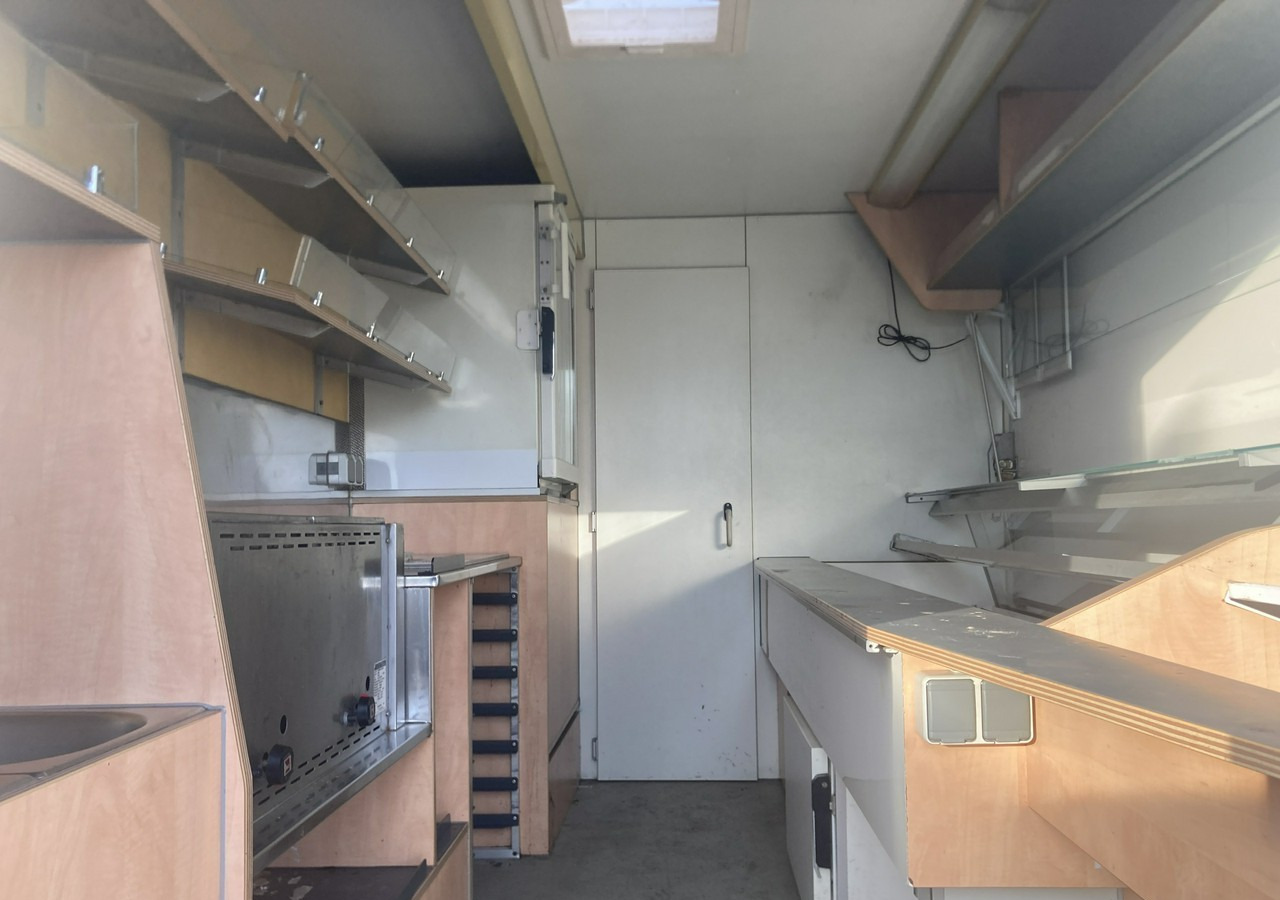 Mercedes-Benz Sprinter Autosklep Gastronomiczny Food Truck Foodtruck sklep bar 2009 Borco - Hrana kamion: slika 2 Mercedes-Benz Sprinter Autosklep Gastronomiczny Food Truck Foodtruck sklep bar 2009 Borco - Hrana kamion: slika 2