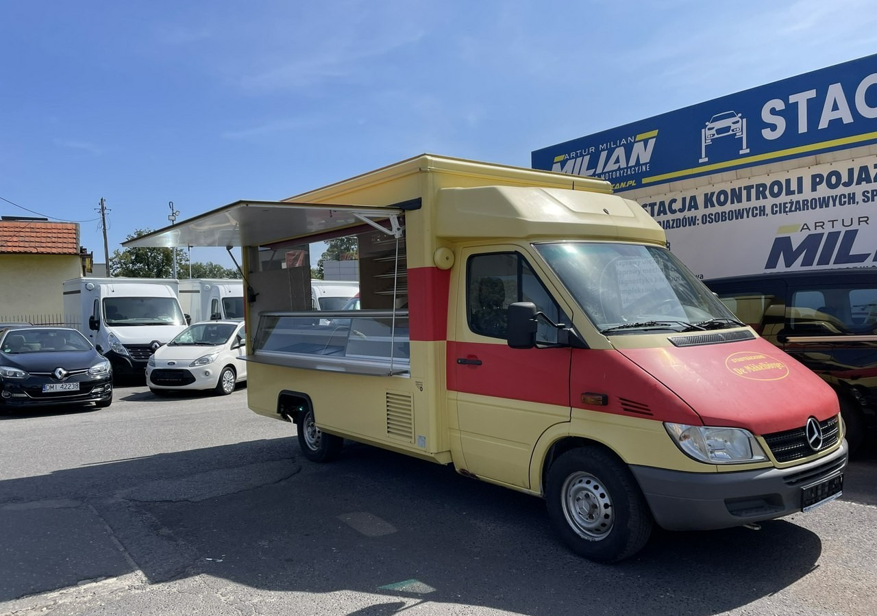 Mercedes-Benz Sprinter Autosklep piec Sklep Gastronomiczny Food Truck Foodtruck bar BORCO20 - Hrana kamion: slika 2 Mercedes-Benz Sprinter Autosklep piec Sklep Gastronomiczny Food Truck Foodtruck bar BORCO20 - Hrana kamion: slika 2