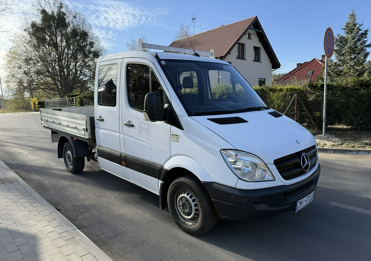 Mercedes-Benz Sprinter Sprinter 315 CDI dokka doka Brygadówka skrzynia 2007 - Dostavno vozilo sa otvorenom sandukom, Dostavno vozilo sa duplom kabinom: slika 2 Mercedes-Benz Sprinter Sprinter 315 CDI dokka doka Brygadówka skrzynia 2007 - Dostavno vozilo sa otvorenom sandukom, Dostavno vozilo sa duplom kabinom: slika 2