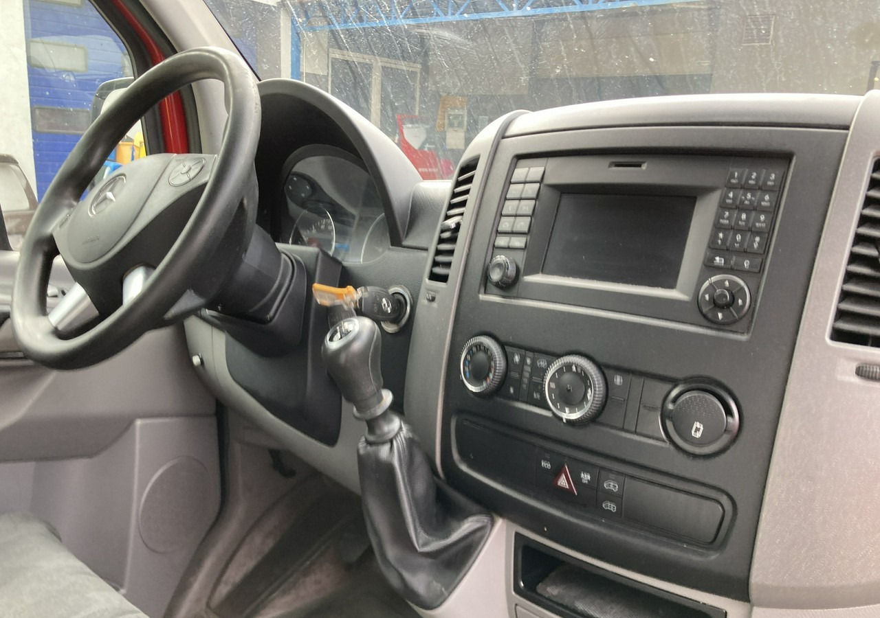 Mercedes-Benz Sprinter Sprinter Autosklep sklep bar Gastronomiczny Food Truck Foodtruck 201 Mercedes-Benz Sprinter Sprinter Autosklep sklep bar Gastronomiczny Food Truck Foodtruck 201: slika 9