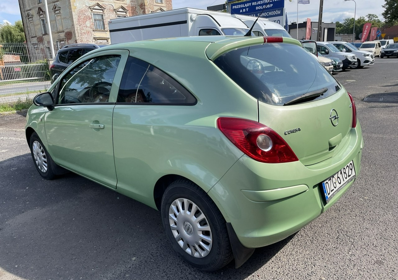 Opel Corsa D Opel Corsa 1,2-16V Klima Salon PL Bagażnik na Rowery Model 2010 - Hečbek: slika 3 Opel Corsa D Opel Corsa 1,2-16V Klima Salon PL Bagażnik na Rowery Model 2010 - Hečbek: slika 3