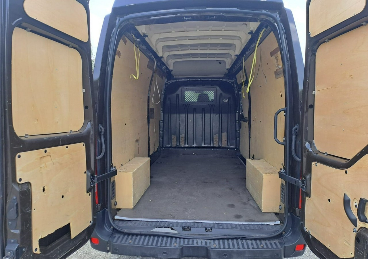 Opel Movano Opel Movano Max Długi Max Wysoki Klima Model 2021 - Furgon: slika 5 Opel Movano Opel Movano Max Długi Max Wysoki Klima Model 2021 - Furgon: slika 5