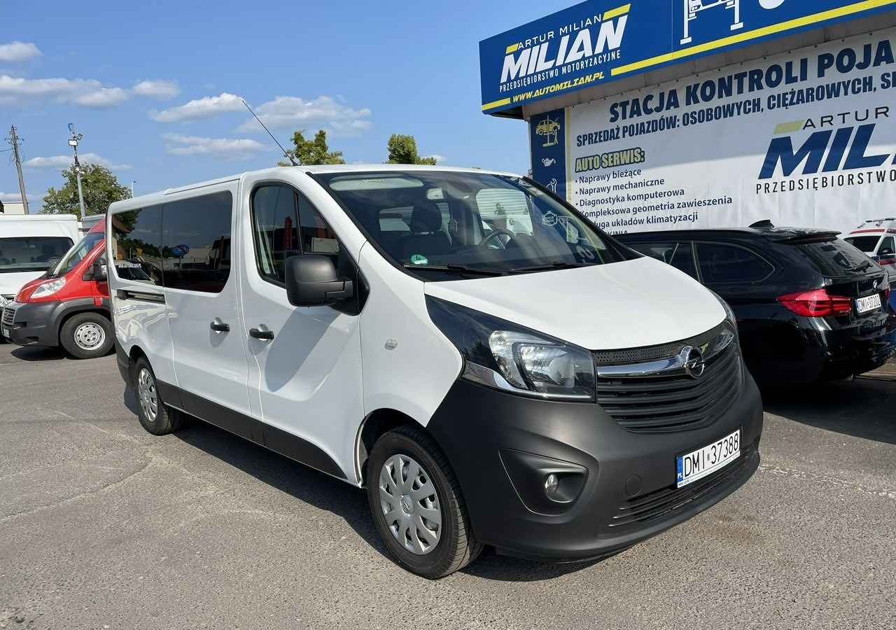 Opel Vivaro III Vivaro L2H1 LONG 1.6CDTI 121KM 2xKLIMA 9-osobowy 2019 Bezwypadkowy - Automobil: slika 2 Opel Vivaro III Vivaro L2H1 LONG 1.6CDTI 121KM 2xKLIMA 9-osobowy 2019 Bezwypadkowy - Automobil: slika 2