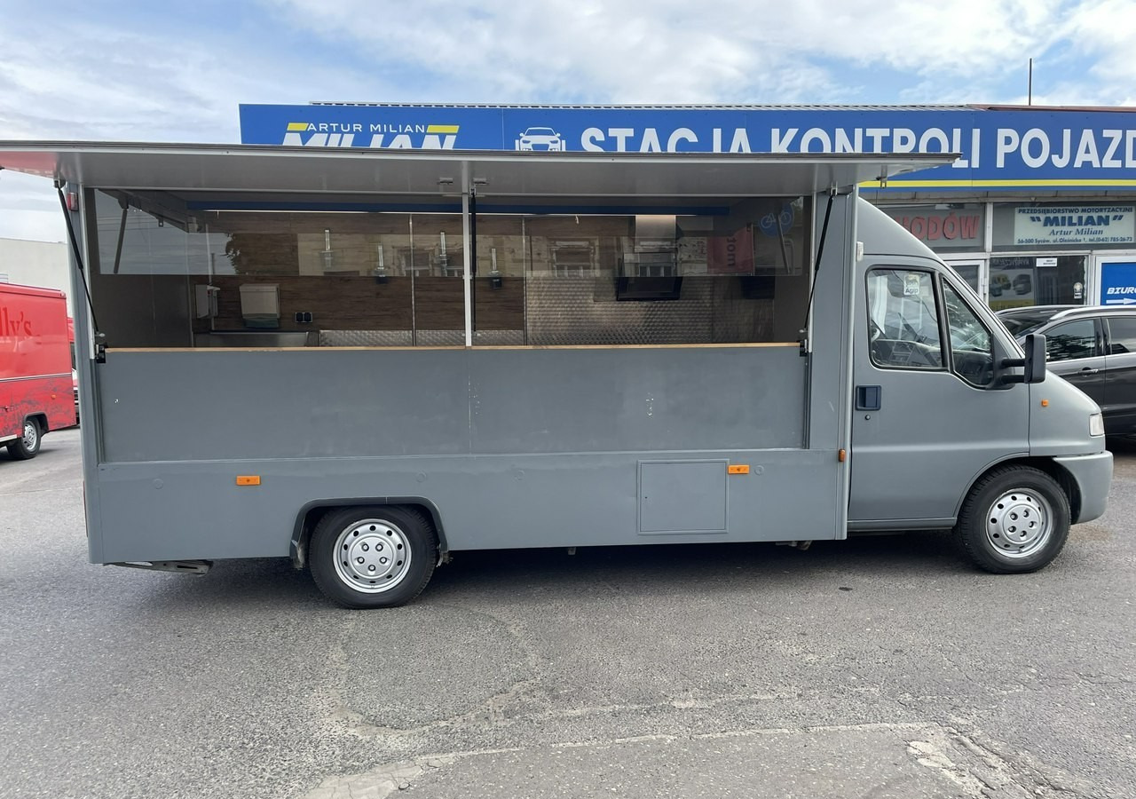 Peugeot Boxer Autosklep Gastronomiczna food truck foodtruck W-zasilanie DMC 3500 - Hrana kamion: slika 2 Peugeot Boxer Autosklep Gastronomiczna food truck foodtruck W-zasilanie DMC 3500 - Hrana kamion: slika 2