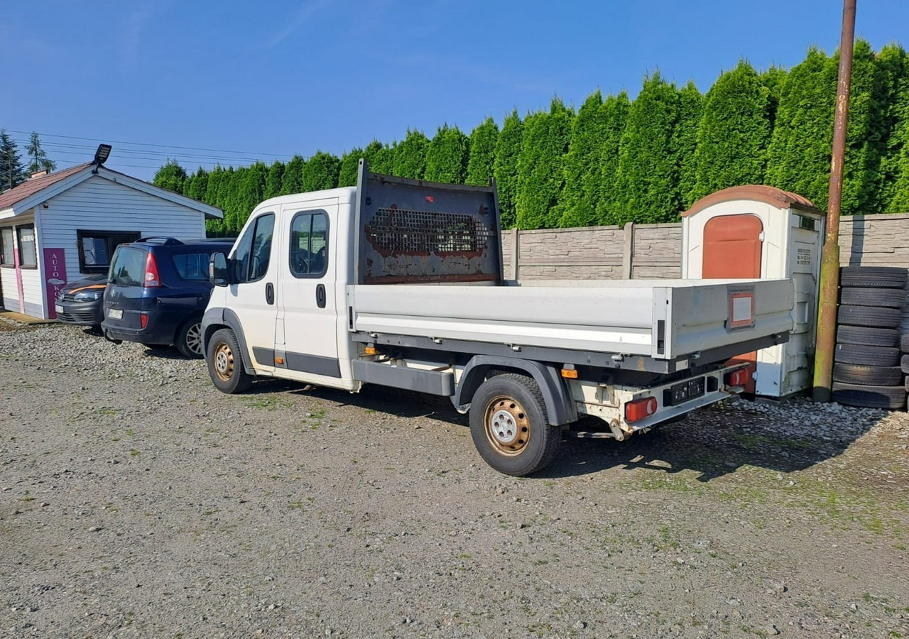 Peugeot Boxer Peugeot Boxer 2.0-130KM klima dokka Brygadówka doka 122tkm 2017 - Dostavno vozilo sa otvorenom sandukom: slika 4 Peugeot Boxer Peugeot Boxer 2.0-130KM klima dokka Brygadówka doka 122tkm 2017 - Dostavno vozilo sa otvorenom sandukom: slika 4