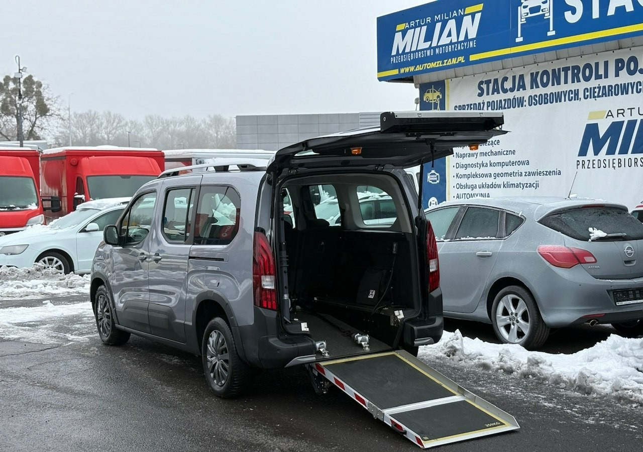 Peugeot Rifter Rifter Long 1,5HDI Automat dla Niepełnosprawnych Inwalida Rampa PFRO - Karavan: slika 1 Peugeot Rifter Rifter Long 1,5HDI Automat dla Niepełnosprawnych Inwalida Rampa PFRO - Karavan: slika 1
