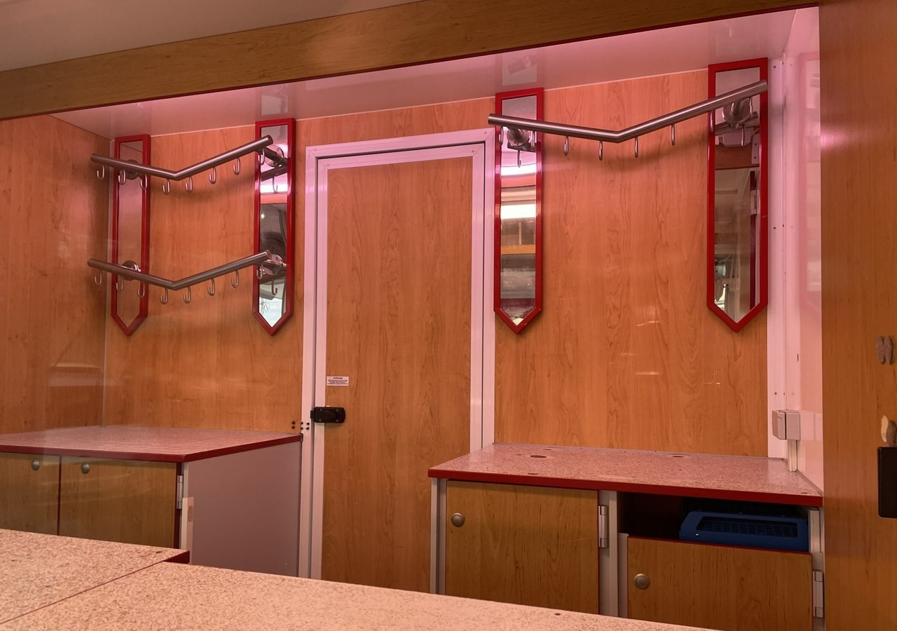 Renault Master Autosklep Wędli Gastronomiczny Food Truck Foodtruck sklep W-zasil 20 - Hrana kamion: slika 4 Renault Master Autosklep Wędli Gastronomiczny Food Truck Foodtruck sklep W-zasil 20 - Hrana kamion: slika 4