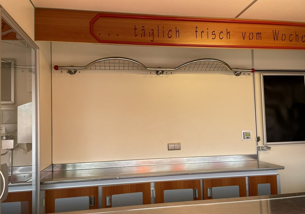 Renault Master Autosklep wędl Gastronomiczny Food Truck Foodtruck Sklep Klima Borc Renault Master Autosklep wędl Gastronomiczny Food Truck Foodtruck Sklep Klima Borc: slika 18 Renault Master Autosklep wędl Gastronomiczny Food Truck Foodtruck Sklep Klima Borc Renault Master Autosklep wędl Gastronomiczny Food Truck Foodtruck Sklep Klima Borc: slika 18