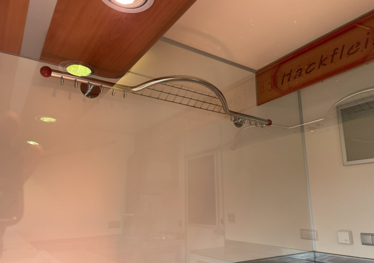 Renault Master Autosklep wędl Gastronomiczny Food Truck Foodtruck Sklep Klima Borc Renault Master Autosklep wędl Gastronomiczny Food Truck Foodtruck Sklep Klima Borc: slika 16 Renault Master Autosklep wędl Gastronomiczny Food Truck Foodtruck Sklep Klima Borc Renault Master Autosklep wędl Gastronomiczny Food Truck Foodtruck Sklep Klima Borc: slika 16