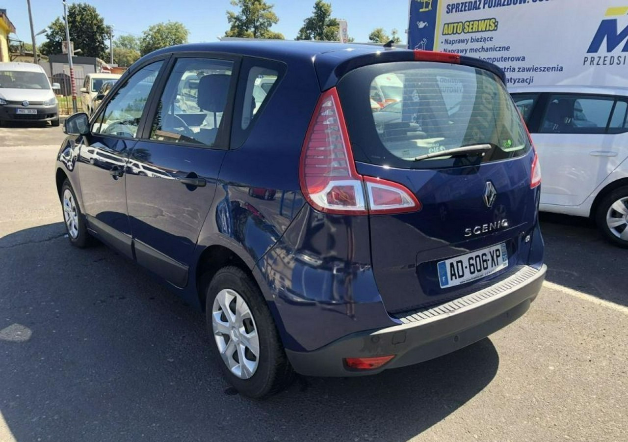 Renault Scenic II 1,5dci Expression KLIMA 98800km 2009 - Automobil: slika 4 Renault Scenic II 1,5dci Expression KLIMA 98800km 2009 - Automobil: slika 4