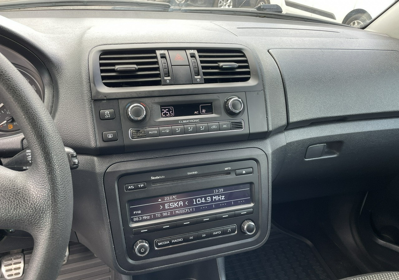 Skoda Roomster I Roomster Scout 1.6-16V Klima 2012 - Automobil: slika 5 Skoda Roomster I Roomster Scout 1.6-16V Klima 2012 - Automobil: slika 5