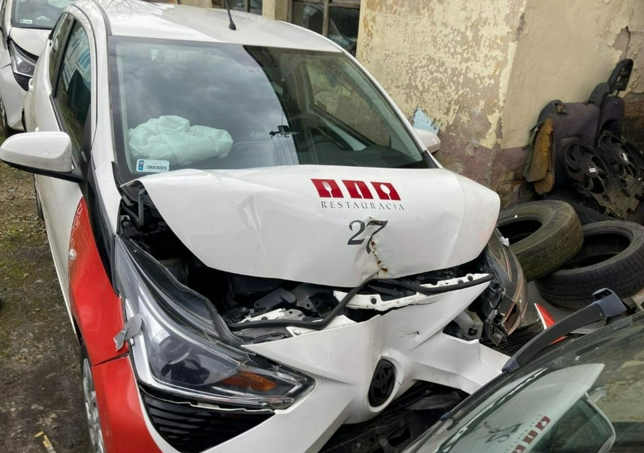 Toyota Aygo II Aygo 1.0-16V Klima Salon PL 2021 Bezyna + LPG - Hečbek: slika 3 Toyota Aygo II Aygo 1.0-16V Klima Salon PL 2021 Bezyna + LPG - Hečbek: slika 3
