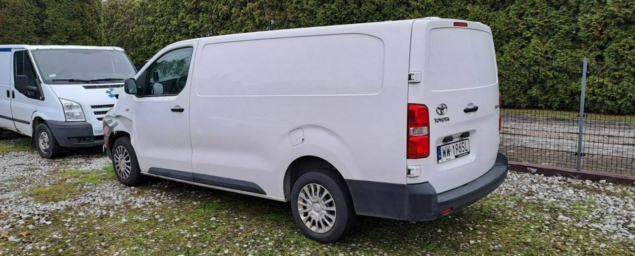 Toyota Proace Toyota Proace Maxi Klima chlodnia izoterma 2020 Salon PL - Dostavno vozilo hladnjača: slika 4 Toyota Proace Toyota Proace Maxi Klima chlodnia izoterma 2020 Salon PL - Dostavno vozilo hladnjača: slika 4