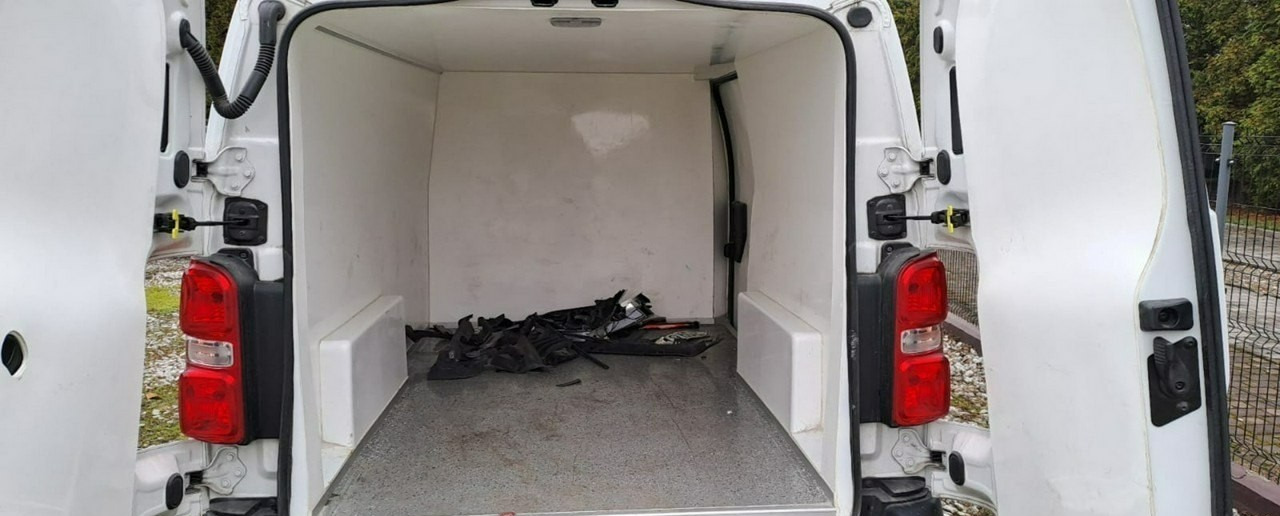 Toyota Proace Toyota Proace Maxi Klima chlodnia izoterma 2020 Salon PL - Dostavno vozilo hladnjača: slika 2 Toyota Proace Toyota Proace Maxi Klima chlodnia izoterma 2020 Salon PL - Dostavno vozilo hladnjača: slika 2