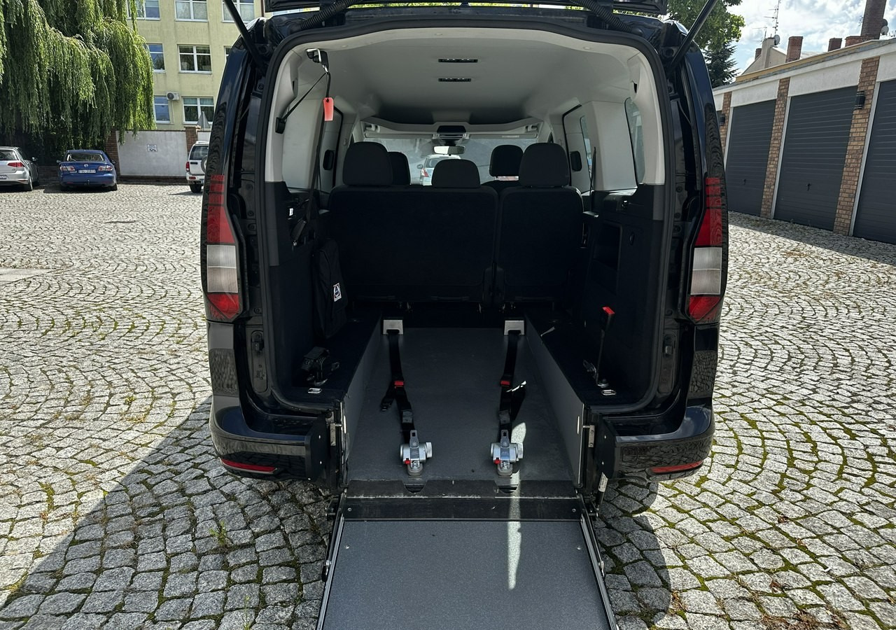 Volkswagen Caddy III Caddy dla Niepełnosprawnych inwalida rampa 43053km PFRON Model 2023 - Automobil: slika 4 Volkswagen Caddy III Caddy dla Niepełnosprawnych inwalida rampa 43053km PFRON Model 2023 - Automobil: slika 4