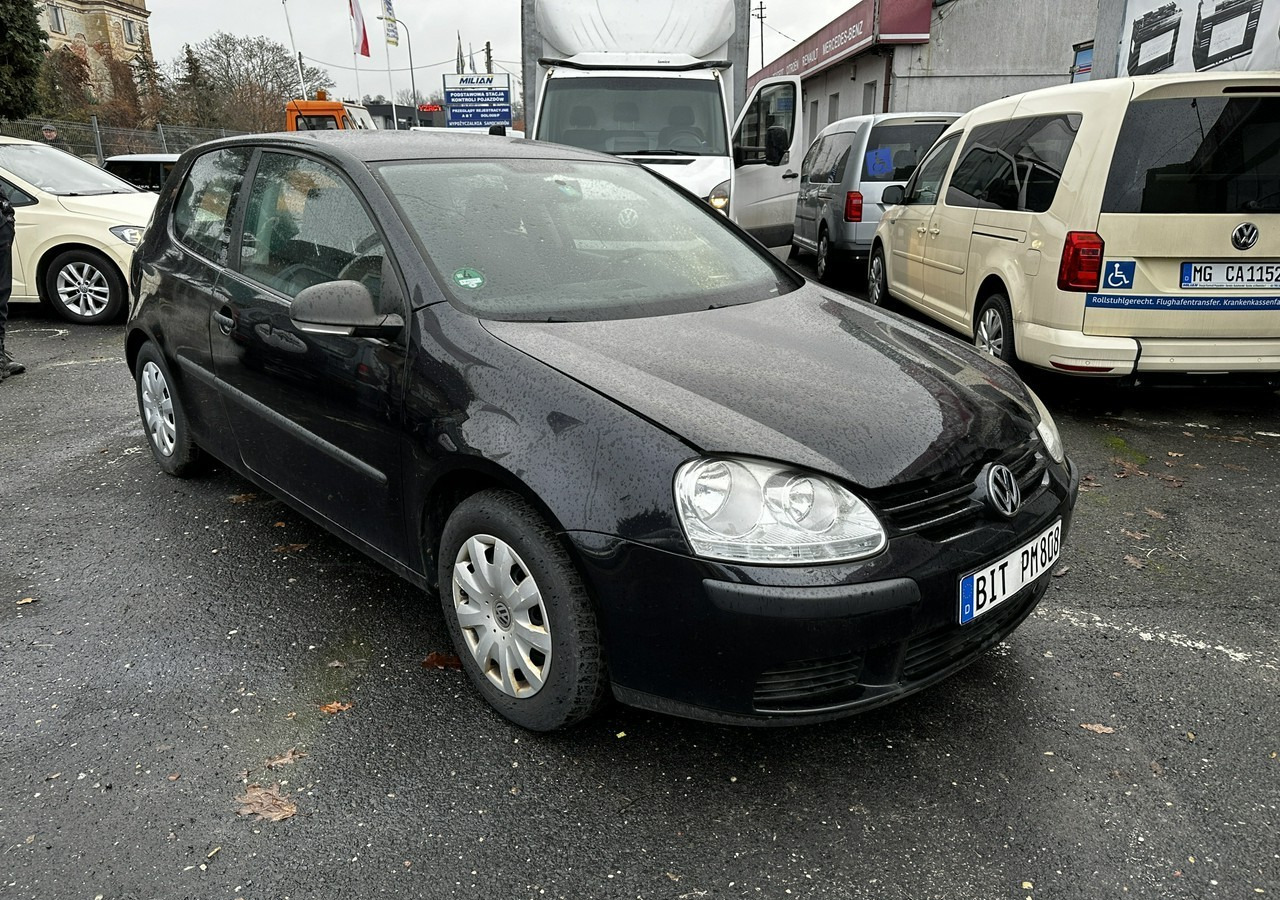 Volkswagen Golf V Golf V 1,4-80KM Klima 2007 - Automobil: slika 3 Volkswagen Golf V Golf V 1,4-80KM Klima 2007 - Automobil: slika 3