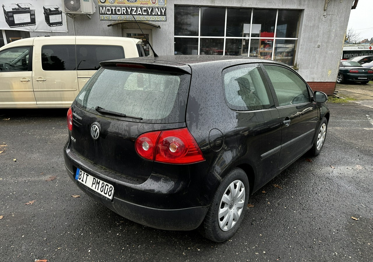 Volkswagen Golf V Golf V 1,4-80KM Klima 2007 - Automobil: slika 2 Volkswagen Golf V Golf V 1,4-80KM Klima 2007 - Automobil: slika 2