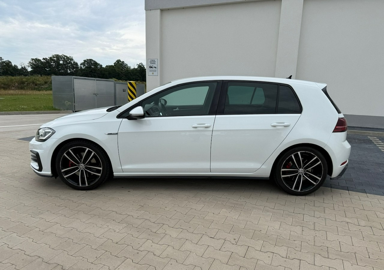 Volkswagen Golf VII GTD 2.0TDI 184KM FullLed Navi Klimatronik ACC Asystenci - Limuzina: slika 2 Volkswagen Golf VII GTD 2.0TDI 184KM FullLed Navi Klimatronik ACC Asystenci - Limuzina: slika 2