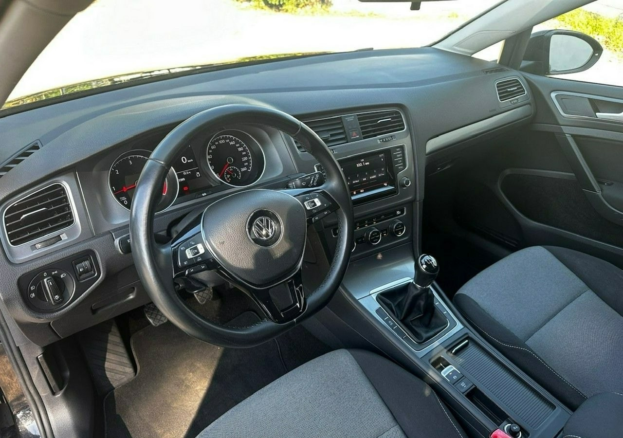 Volkswagen Golf VII VII 1,6 TDI 110KM 153TKM Klimatronik Navi Alu PDC 2015 Bez wkładu fi - Hečbek: slika 3 Volkswagen Golf VII VII 1,6 TDI 110KM 153TKM Klimatronik Navi Alu PDC 2015 Bez wkładu fi - Hečbek: slika 3