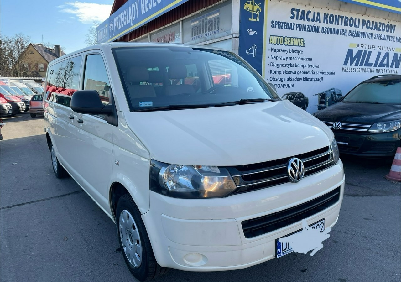 Volkswagen Inny Volkswagen Volkswagen Caravelle 2.0-140KM 2015 - Automobil: slika 2 Volkswagen Inny Volkswagen Volkswagen Caravelle 2.0-140KM 2015 - Automobil: slika 2
