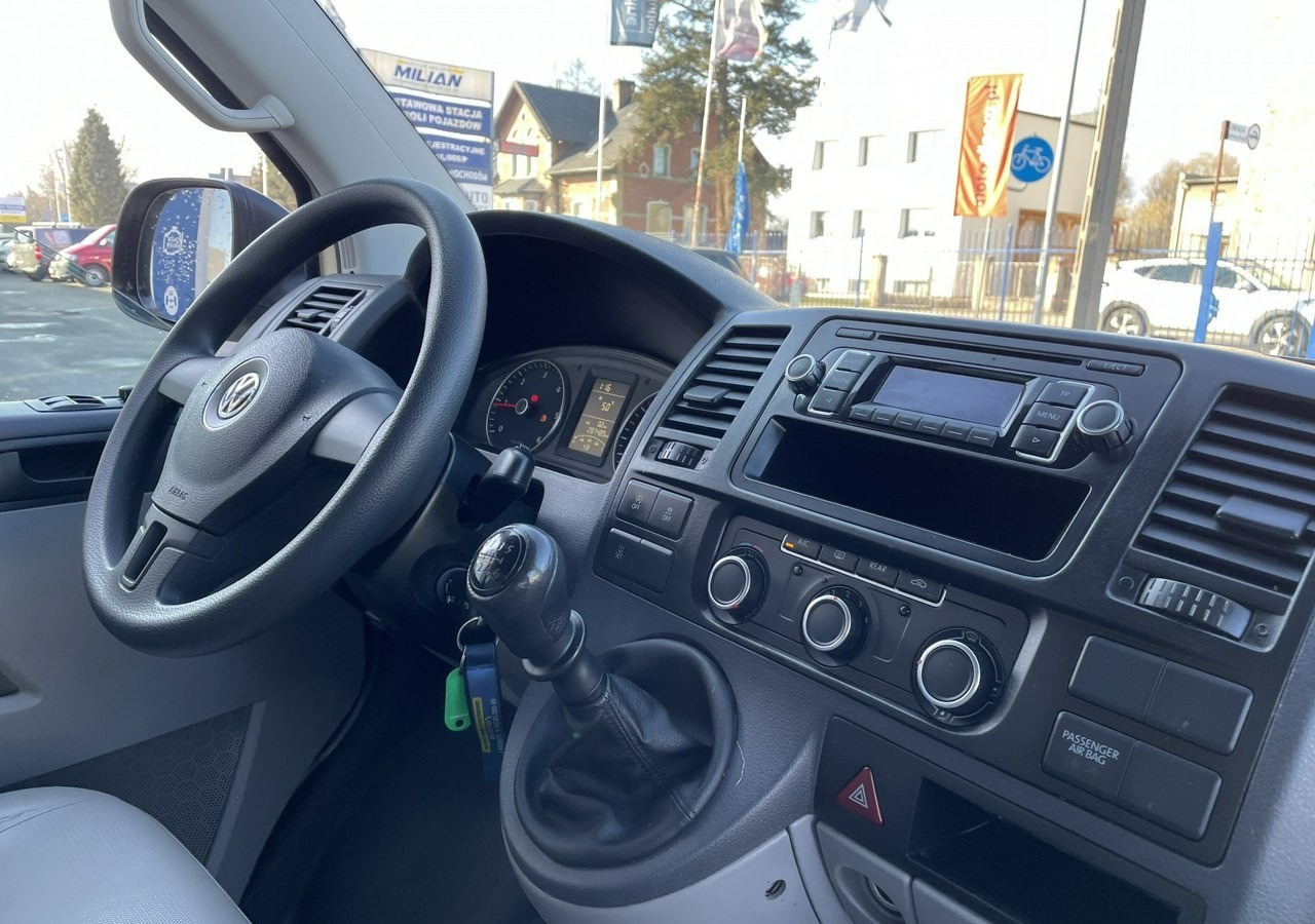 Volkswagen Inny Volkswagen Volkswagen Caravelle 2.0-140KM 2015 - Automobil: slika 5 Volkswagen Inny Volkswagen Volkswagen Caravelle 2.0-140KM 2015 - Automobil: slika 5