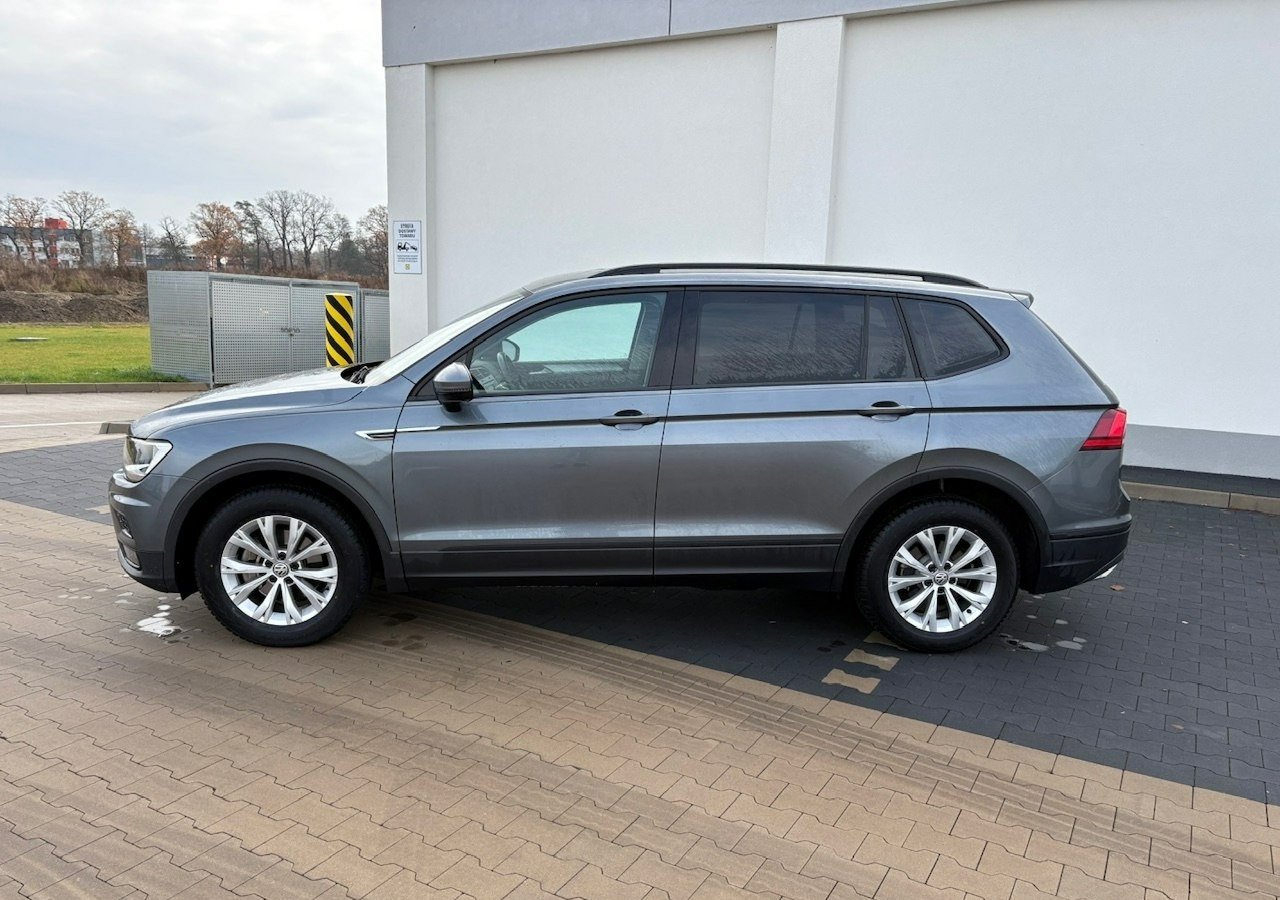 Volkswagen Tiguan II 1,4TSI 150KM 65tyśkm 7osobowy Comfort Tempomat ACC Klima Alu 2018 - SUVSUV: slika 3 Volkswagen Tiguan II 1,4TSI 150KM 65tyśkm 7osobowy Comfort Tempomat ACC Klima Alu 2018 - SUVSUV: slika 3