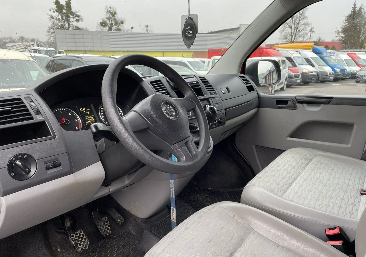 Automobil Volkswagen Transporter T5 Transporter T5 Lift 2.0 Tdi 9-osob Klima 2011: slika 6