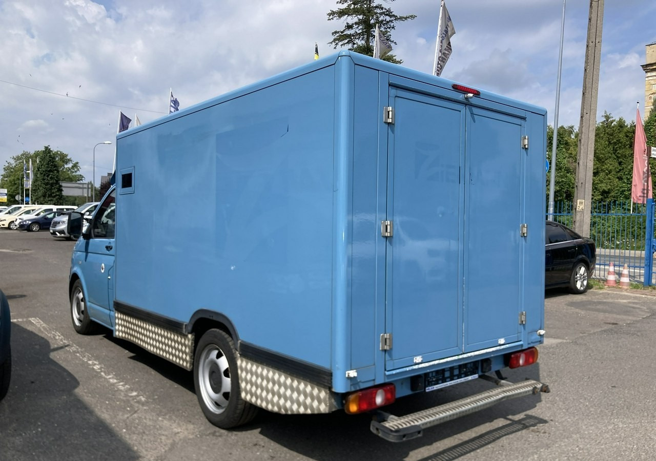 Volkswagen Transporter Trasporter T5 Bankowóz kuloodporny opanceżony Model 2015 - Kolekcionarsko vozilo: slika 5 Volkswagen Transporter Trasporter T5 Bankowóz kuloodporny opanceżony Model 2015 - Kolekcionarsko vozilo: slika 5