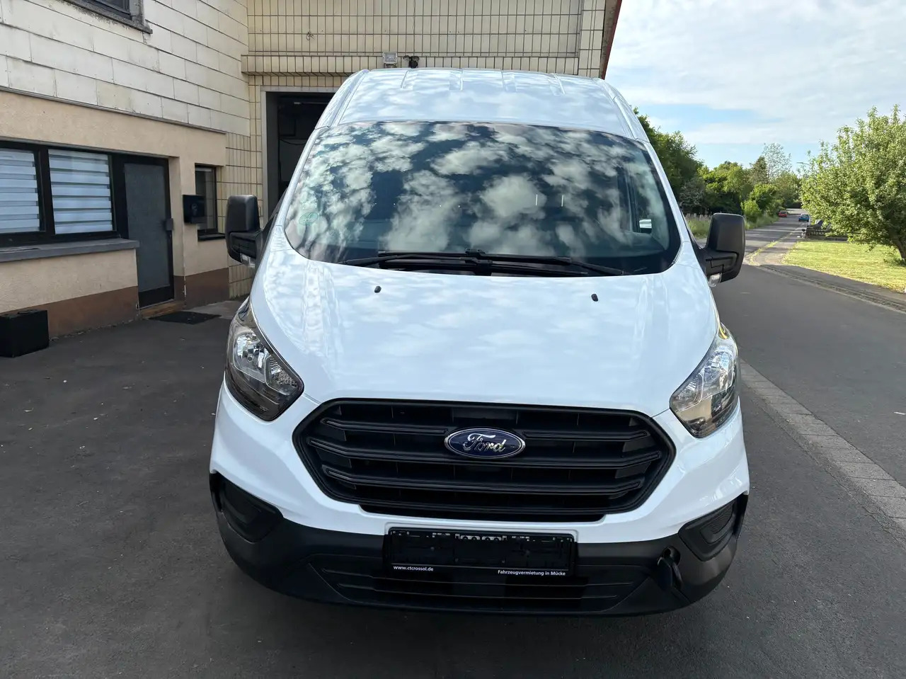 Ford Transit Custom 300 L2 H2 Motorschaden - Furgon: slika 2 Ford Transit Custom 300 L2 H2 Motorschaden - Furgon: slika 2