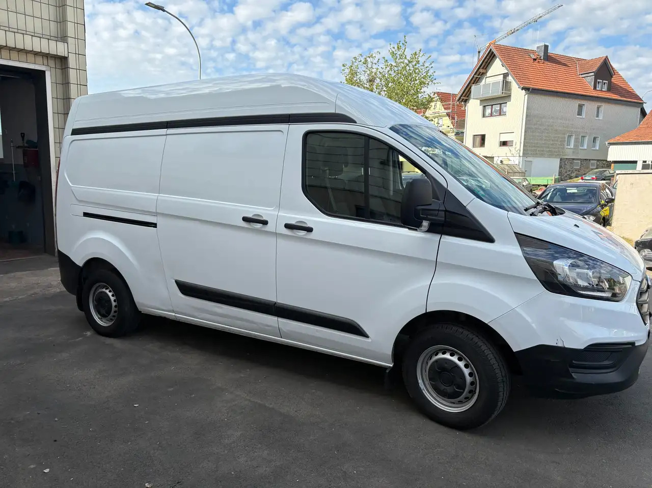 Ford Transit Custom 300 L2 H2 Motorschaden - Furgon: slika 3 Ford Transit Custom 300 L2 H2 Motorschaden - Furgon: slika 3