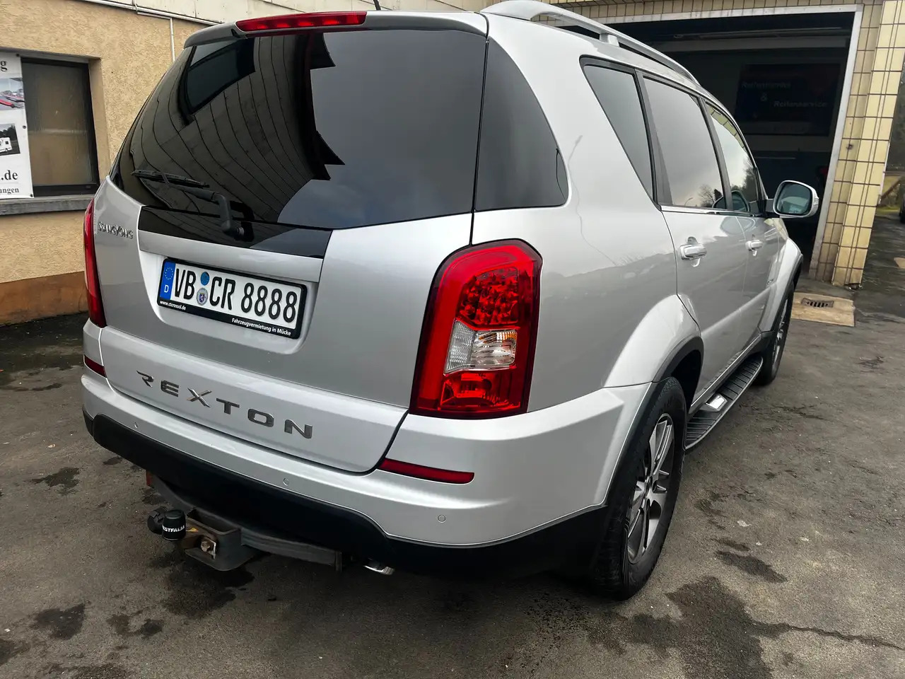 SsangYong Rexton Rexton 2.2 TD 4x4|AUTOM|7SITZ - SUVSUV: slika 4 SsangYong Rexton Rexton 2.2 TD 4x4|AUTOM|7SITZ - SUVSUV: slika 4