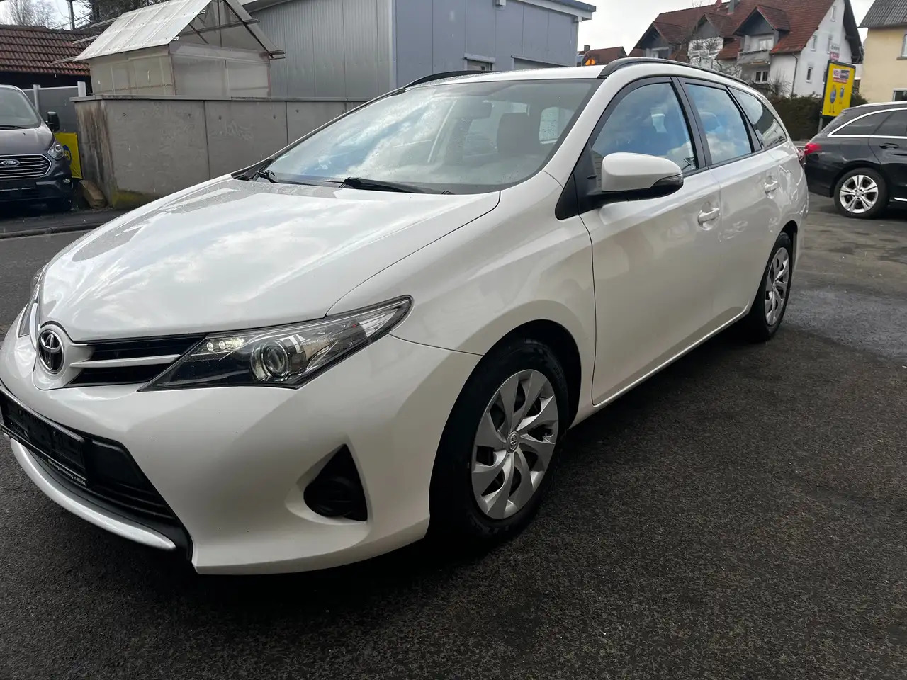 Toyota Auris Cool - Automobil: slika 1 Toyota Auris Cool - Automobil: slika 1