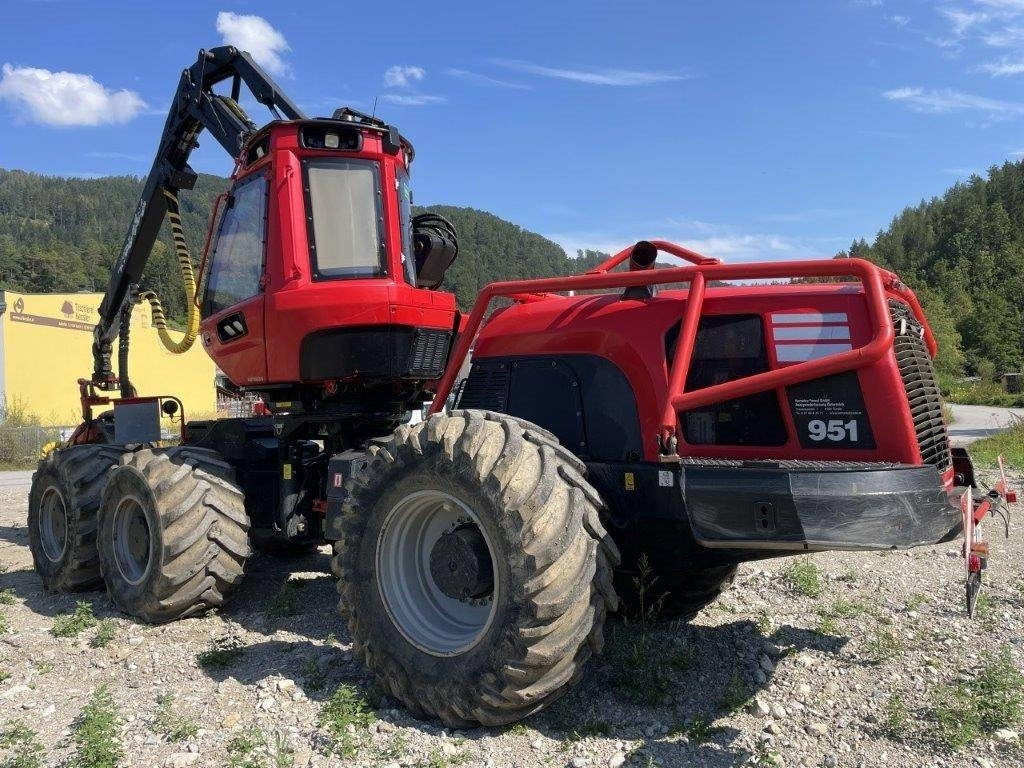 Komatsu 951 - Kombajn za šumarstvo: slika 3 Komatsu 951 - Kombajn za šumarstvo: slika 3