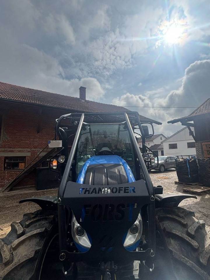 New Holland T5.110 AutoCommand - Šumarski traktor: slika 3 New Holland T5.110 AutoCommand - Šumarski traktor: slika 3