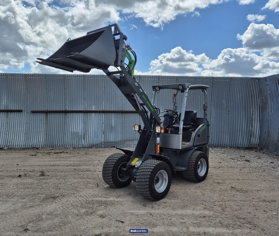 Zglobni utovarivač WCM-L2110e: slika 14