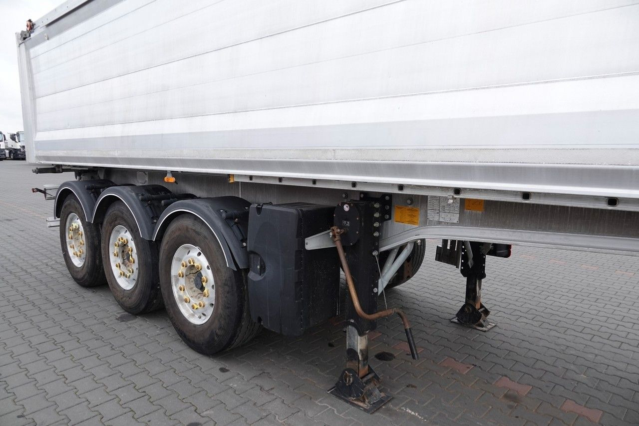 Benalu WYWROTKA / 26 m3 / ALUMINIOWA / OŚ PODNOSZONA / - Poluprikolica istovarivača: slika 5 Benalu WYWROTKA / 26 m3 / ALUMINIOWA / OŚ PODNOSZONA / - Poluprikolica istovarivača: slika 5