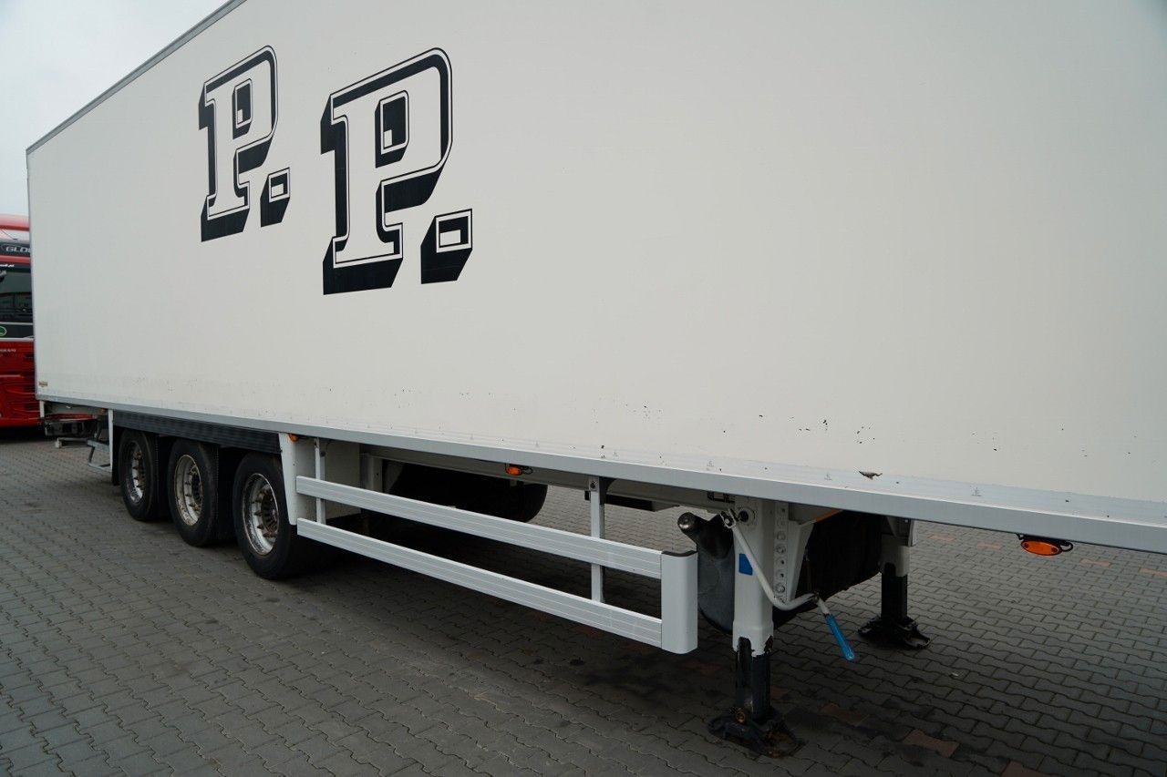 Chereau CHŁODNIA / CARRIER VECTOR 1950MT / DOPPELSTOCK - Poluprikolica hladnjače: slika 5 Chereau CHŁODNIA / CARRIER VECTOR 1950MT / DOPPELSTOCK - Poluprikolica hladnjače: slika 5