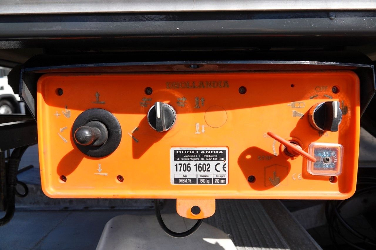 Kamion sa zatvorenim sandukom DAF LF 210 / KONTENER - 7 M / SOLÓWKA / WINDA DHOLLA: slika 8