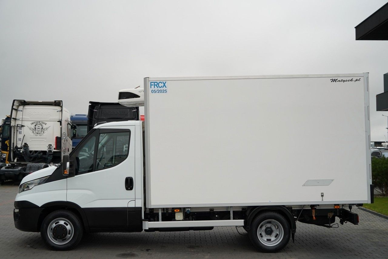 Iveco DAILY 35.120 / CHŁODNIA LAMBERET / AGREGAT CARRI - Dostavno vozilo hladnjača: slika 4 Iveco DAILY 35.120 / CHŁODNIA LAMBERET / AGREGAT CARRI - Dostavno vozilo hladnjača: slika 4
