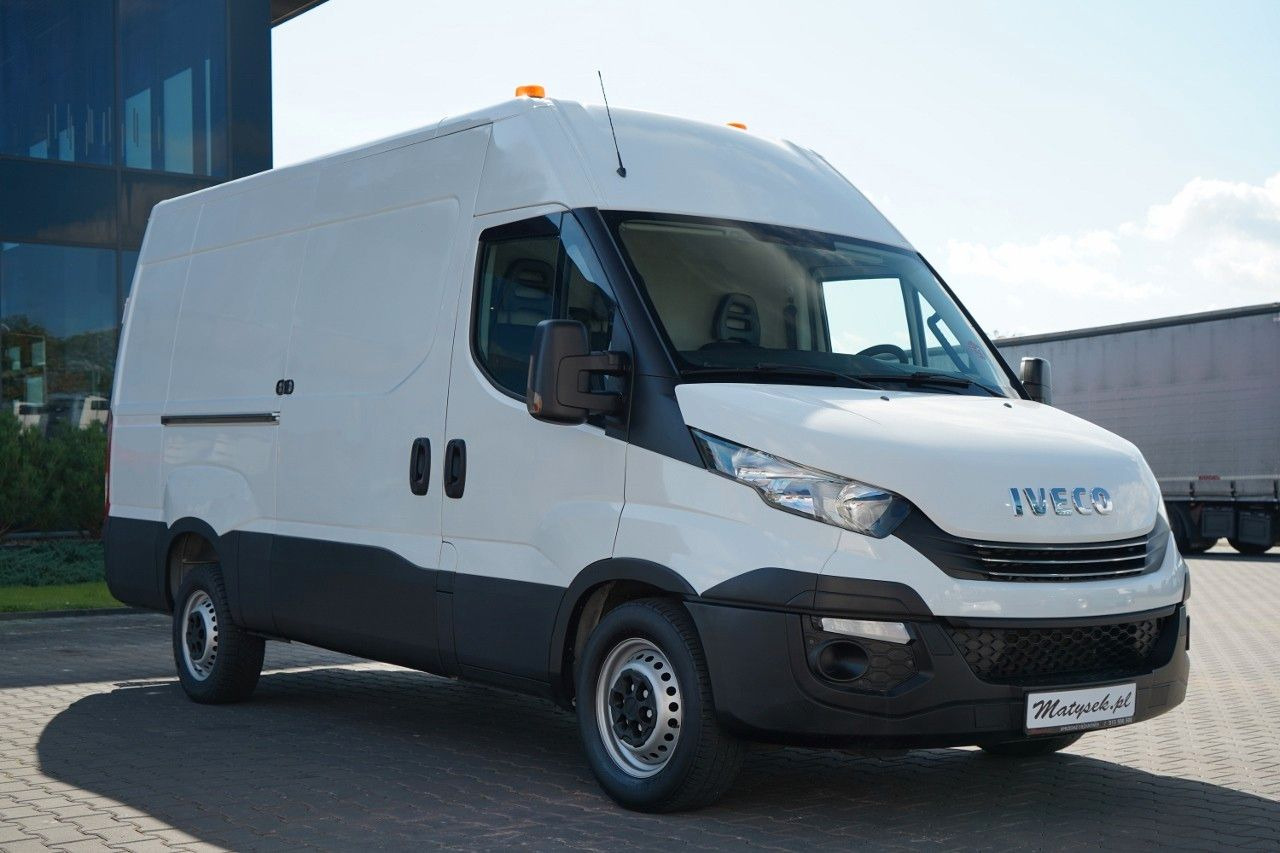 Iveco DAILY 35-140 / BLASZAK / ZABUDOWA WARSZTATOWA / - Furgon: slika 4 Iveco DAILY 35-140 / BLASZAK / ZABUDOWA WARSZTATOWA / - Furgon: slika 4